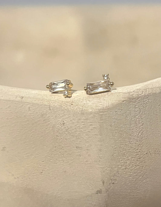 Cz baguettes studs